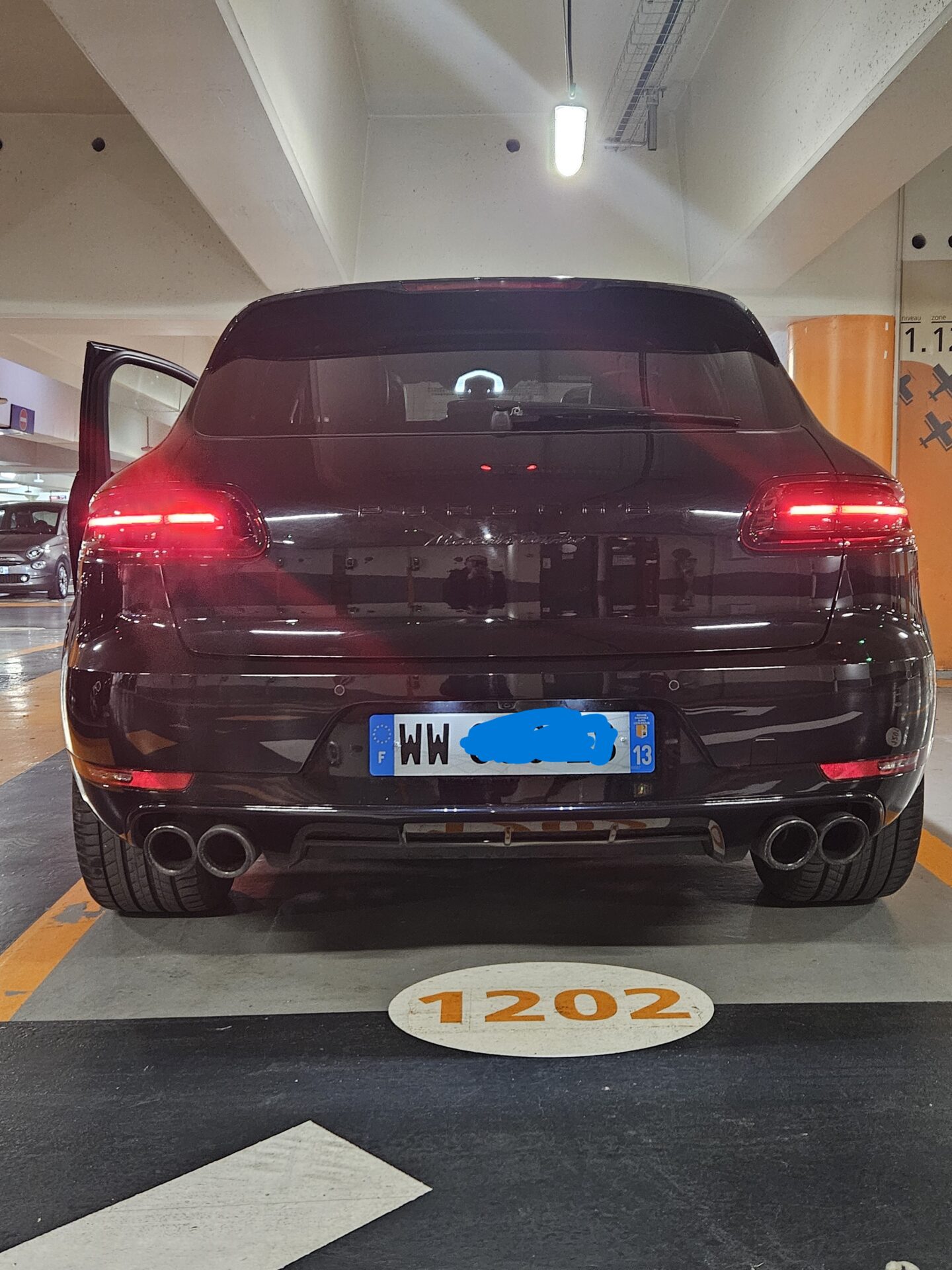 Porsche Macan Turbo Pack Performance Full options 441ch Importation Allemagne