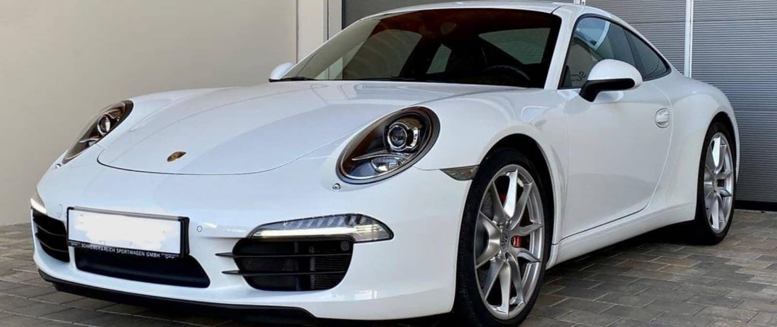 Photo Porsche 911 phase 1 coupé blanche