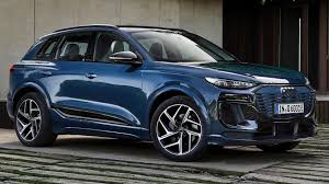 Audi Q6 e-tron véhicule électrique couleur bleu nuit