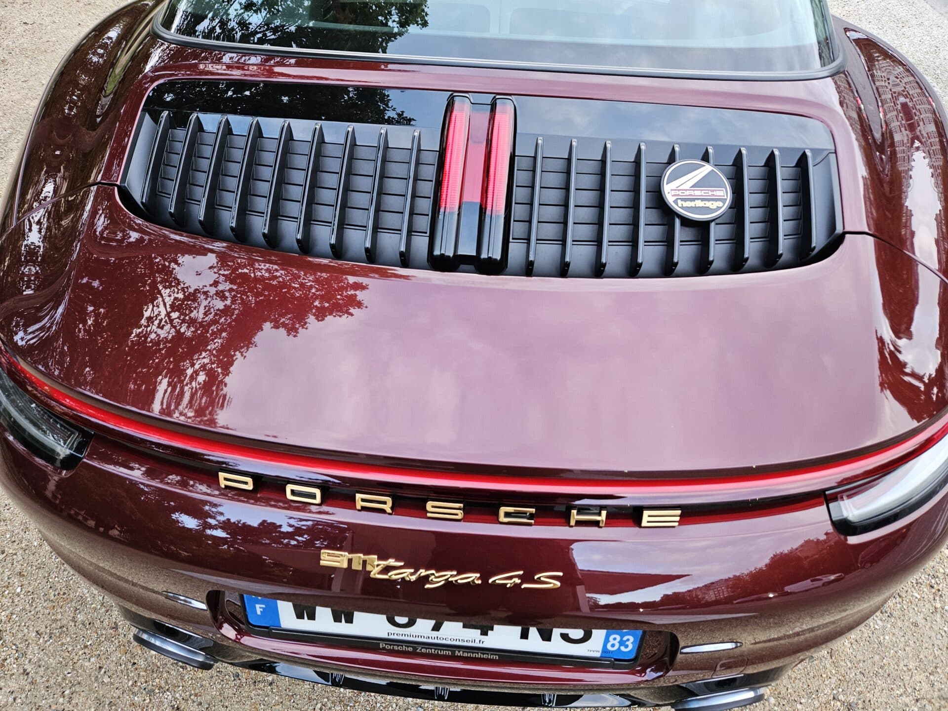 Mandaire auto Porsche 911 992 Targa 4S Heritage Importation Allemagne