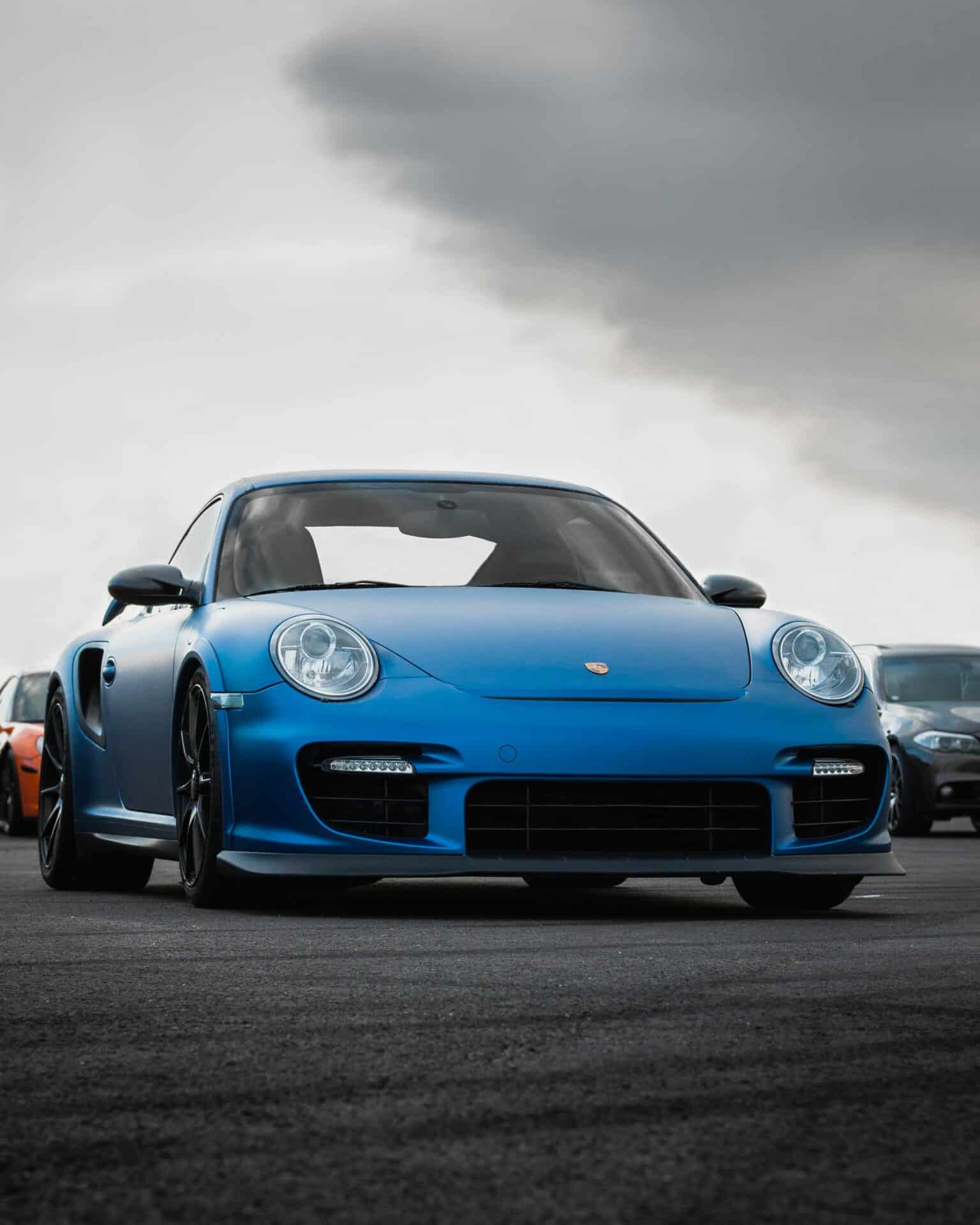 Photo HD illustration importation gamme PORSCHE Premium Auto Conseil