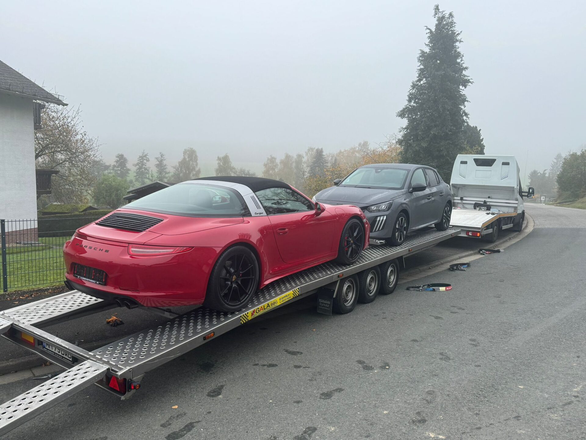 Porsche 911 type 991.1 4GTS TARGA Rouge indien Import Allemagne Enlèvement