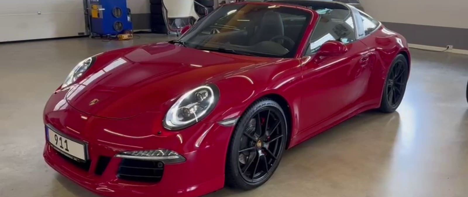 Porsche 911 type 991.1 4GTS TARGA Rouge indien Import Allemagne