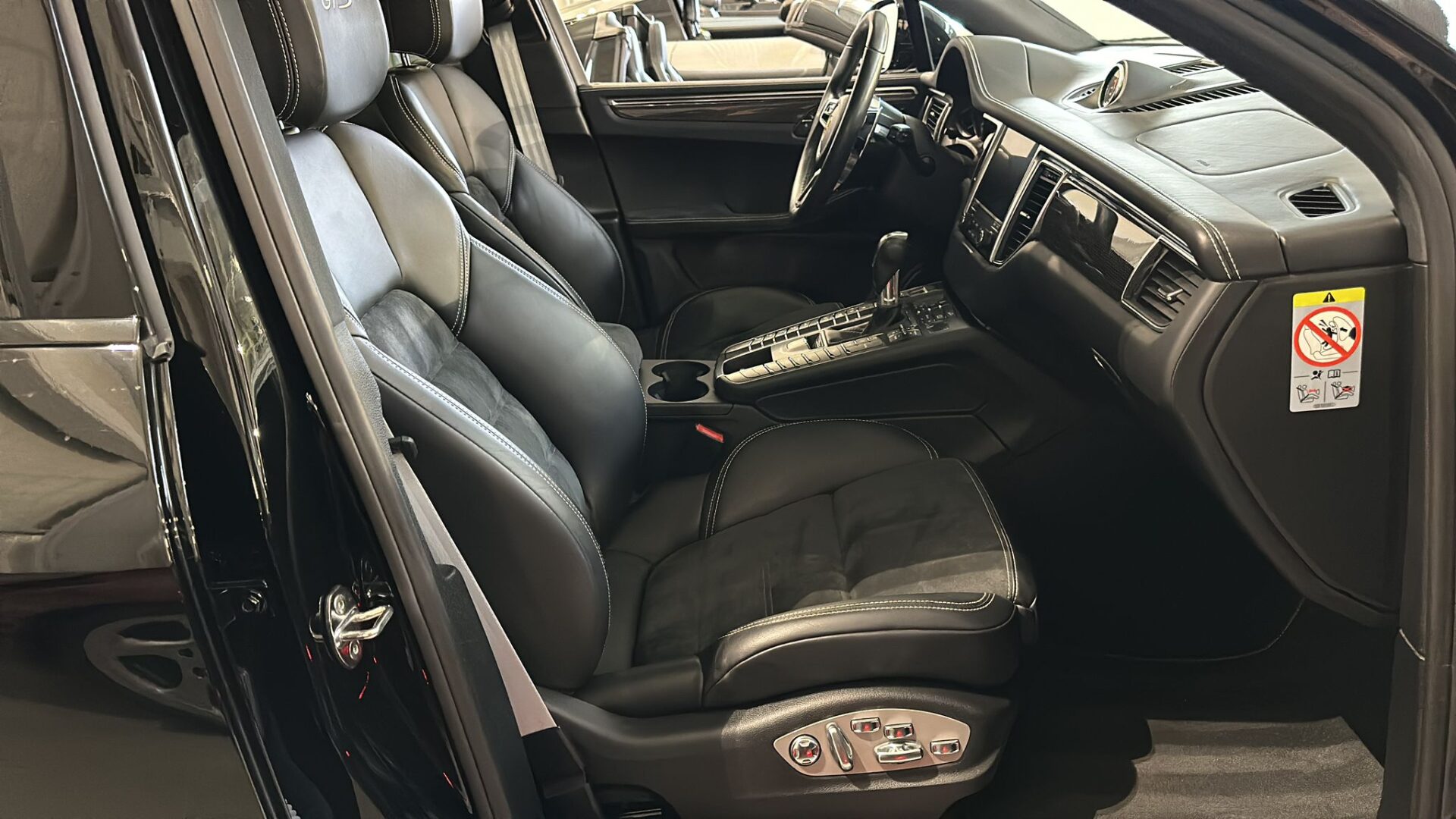 Porsche Macan GTS 360ch full options - Importation Porsche Allemagne