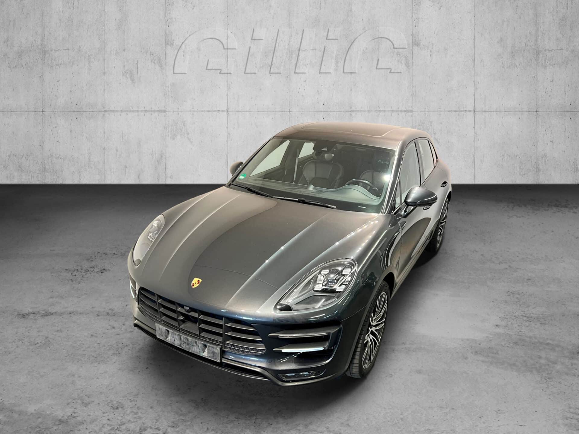 Porsche Macan Turbo 400 gris volcano 2016 Import Porsche Allemagne