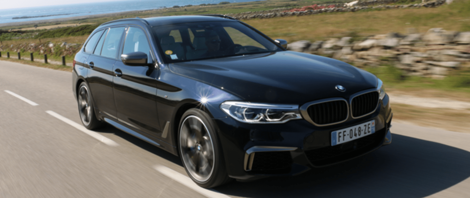 BMW série 5 M550Da Xdrive Touring Importation Allemagne Home page noir intégral