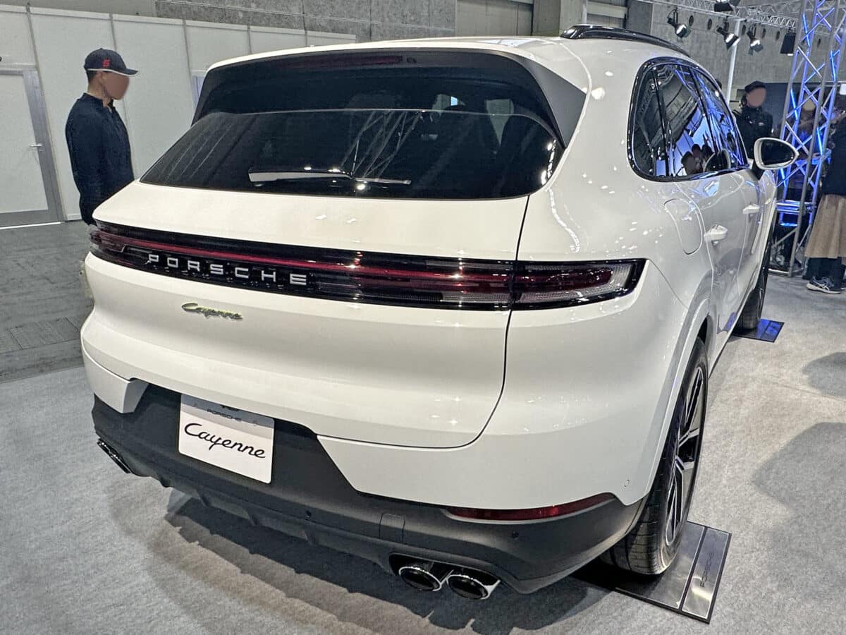 Porsche Cayenne e-hybrid 2020-2024 blanc en Allemagne