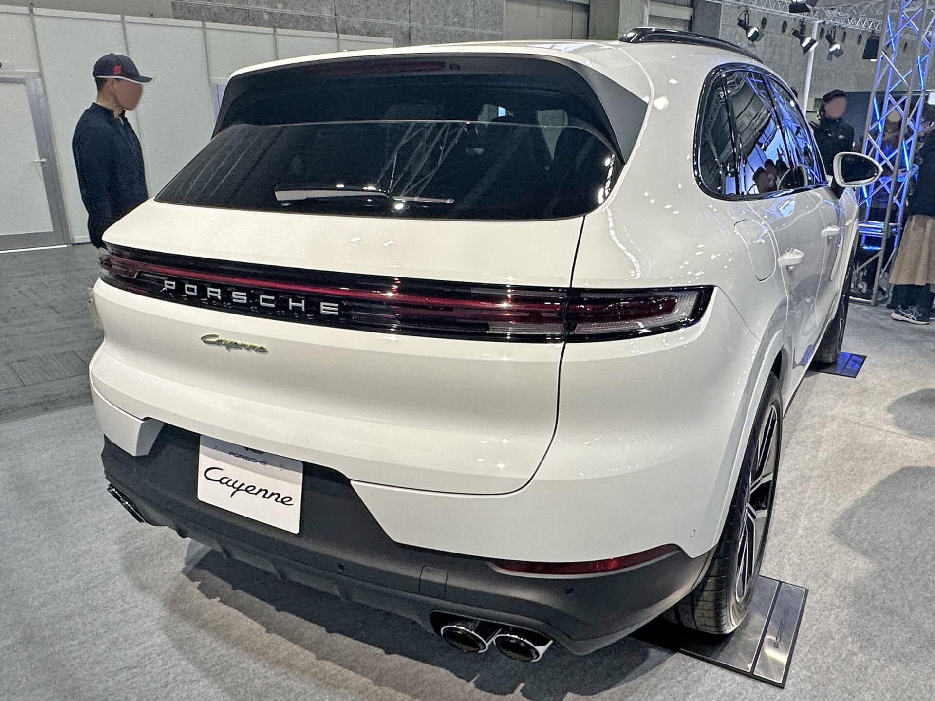 Porsche Cayenne e-hybrid 2020-2024 blanc en Allemagne