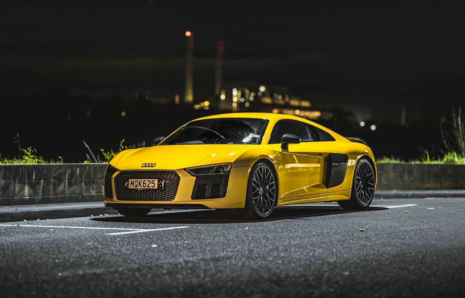 Audi R8 V10 jaune en Import Allemagne