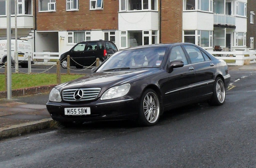 Mercedes classe C berline de couleur noire en Allemagne