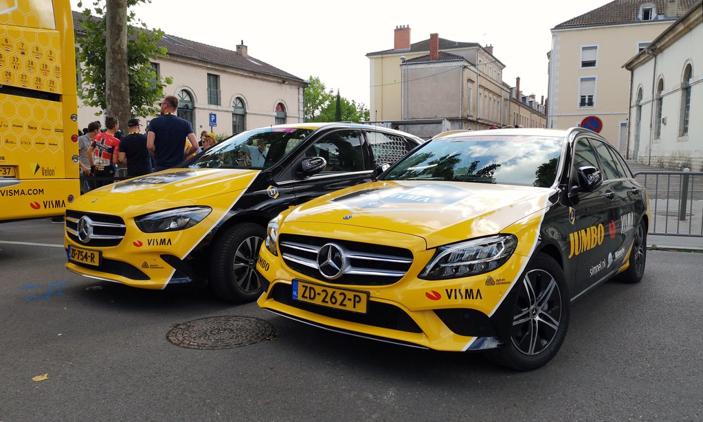 Mercedes classe C 2 exemplaires jaunes et noirs Import Allemagne