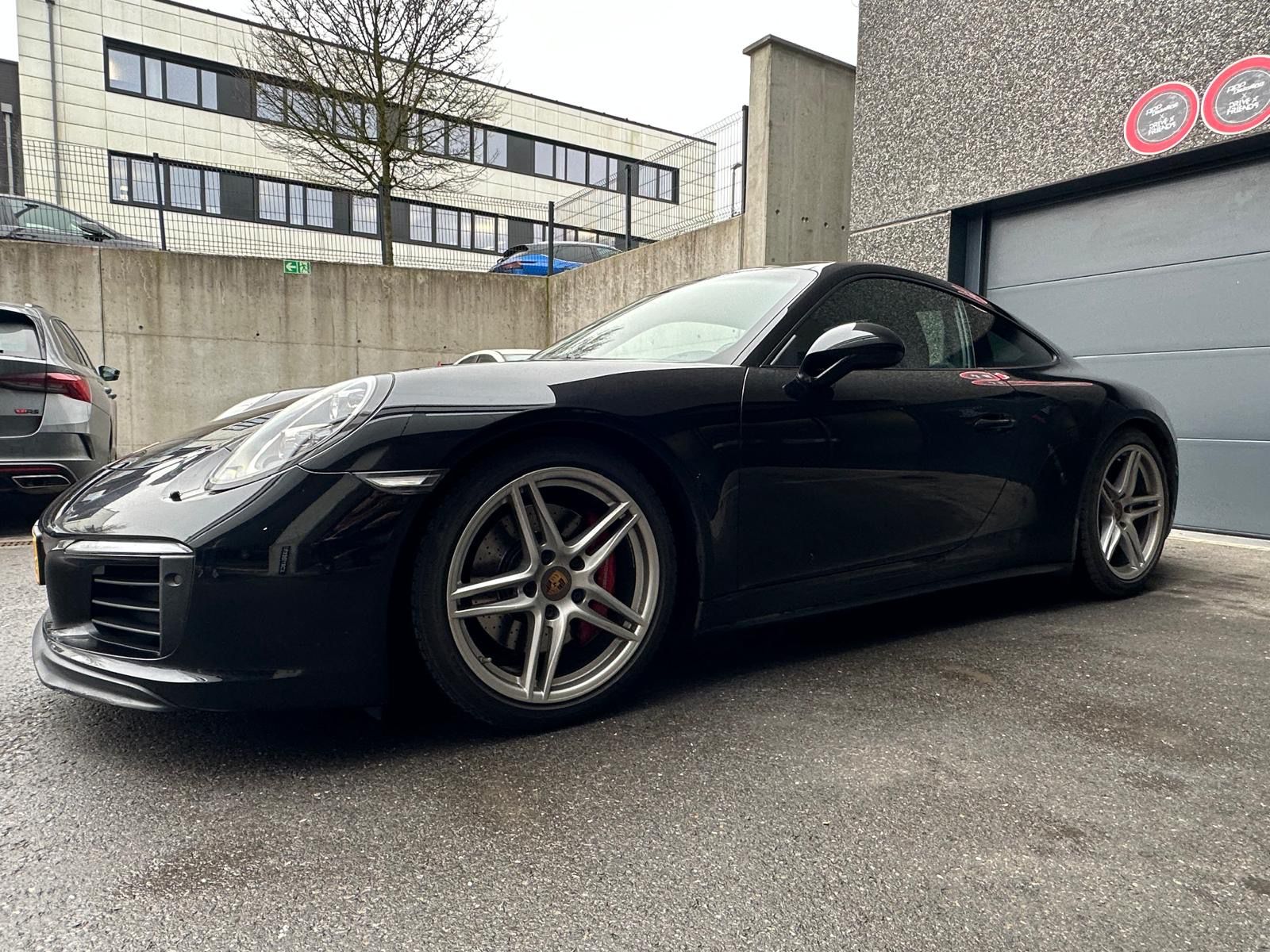 Porsche 911 type 991 phase 2 Carrera 4S PDK 420ch noire intérieur expresso occasion Allemagne