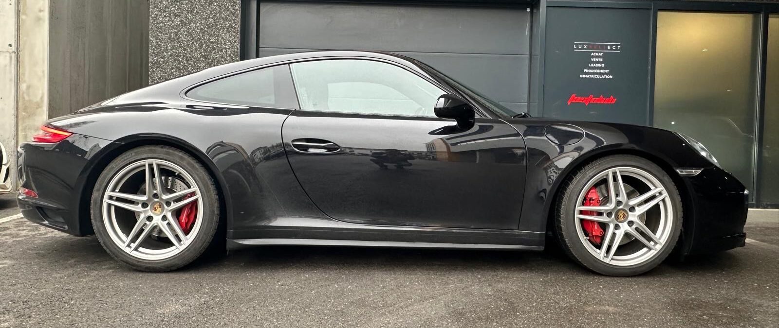 Porsche 911 type 991 phase 2 Carrera 4S PDK 420ch noire intérieur expresso occasion Allemagne