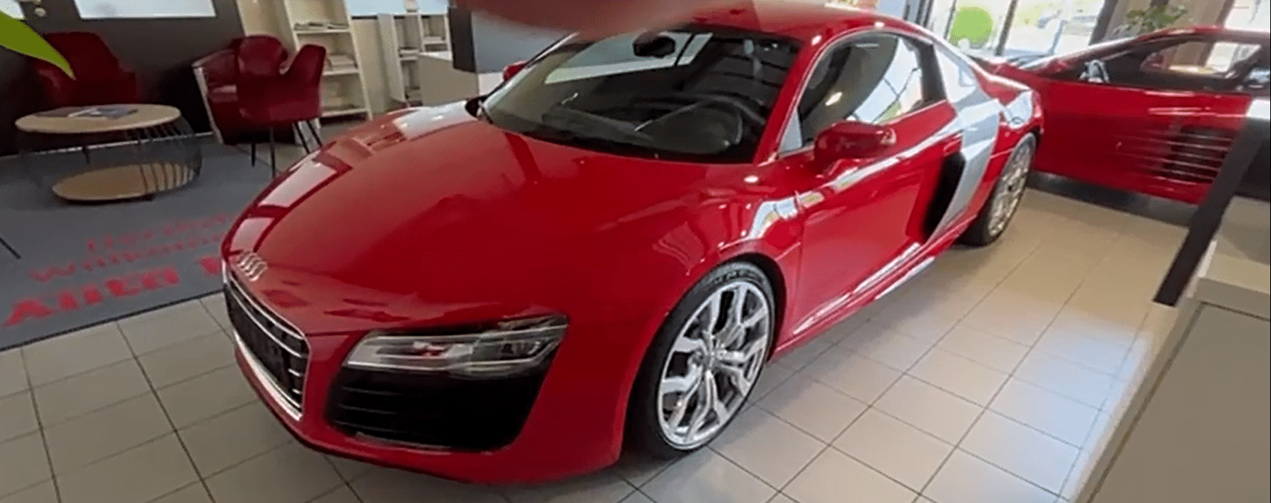 Audi R8 V10 Plus 5.2FSI Stronic Rouge dynamite Importation allemande