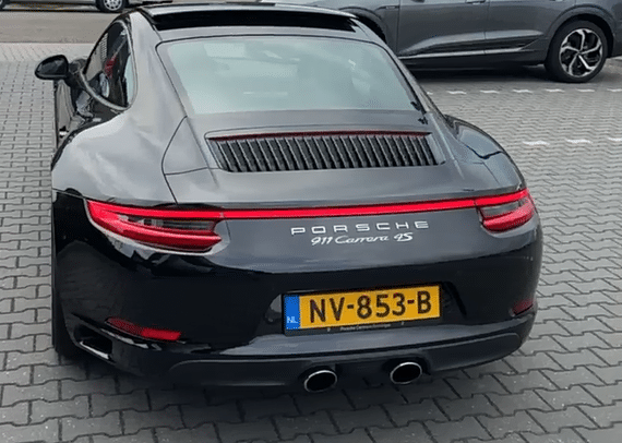Achat d'une Porsche 911 type 991 phase 2 4S Coupé PDK full option couleur noir aux Pays-Bas