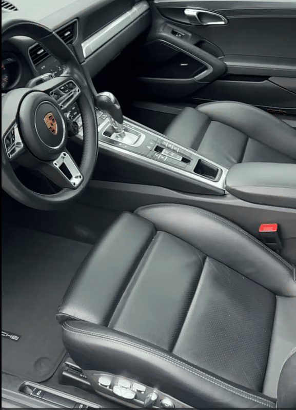 Achat d'une Porsche 911 type 991 phase 2 4S Coupé PDK full option couleur noir aux Pays-Bas