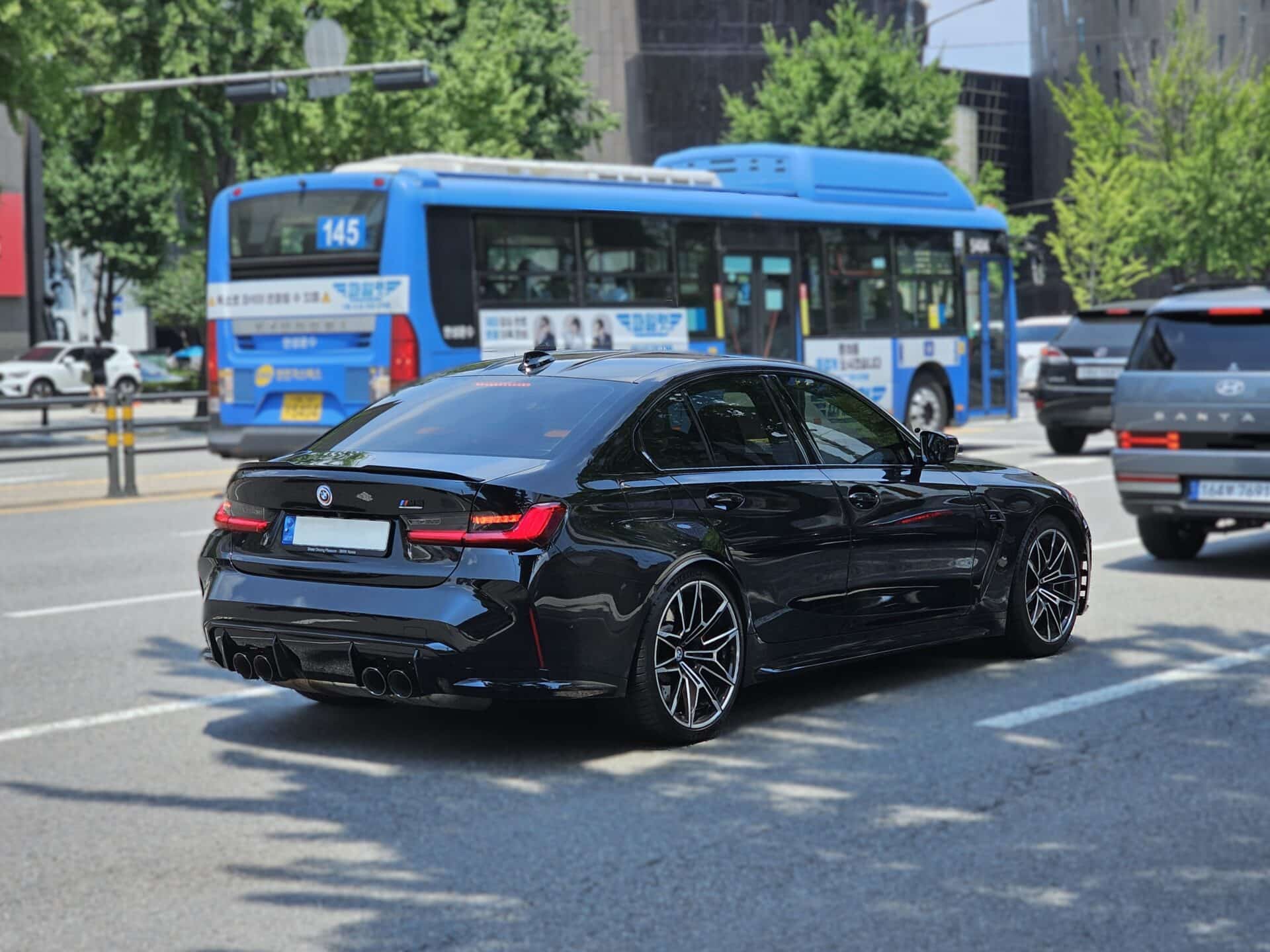 BMW M3 CS G80 noire vue profil droit