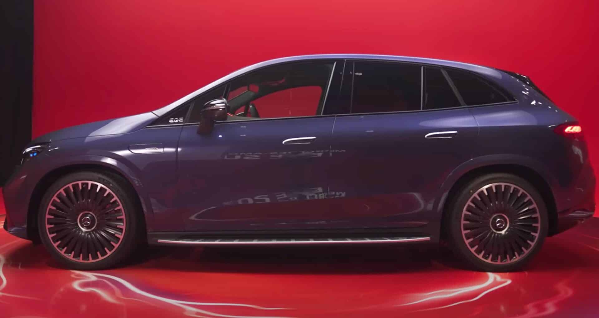 Mercedes EQA électrique bleu métallisé Import