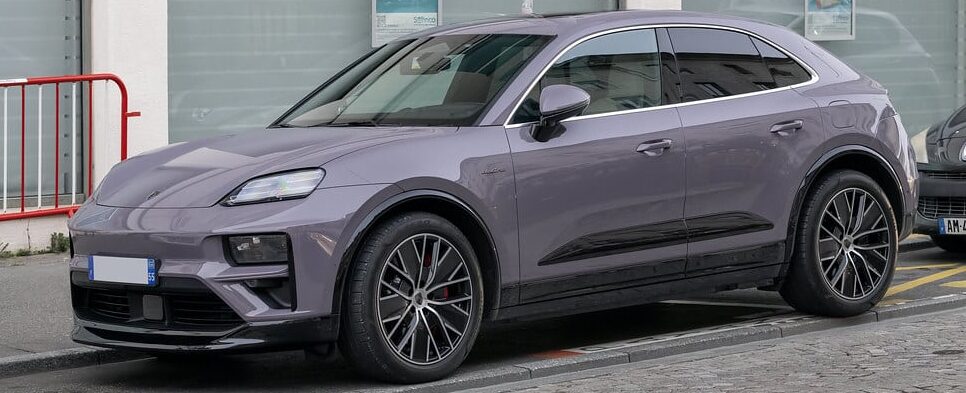 Porsche Macan électrique occasion couleur provence jantes alu