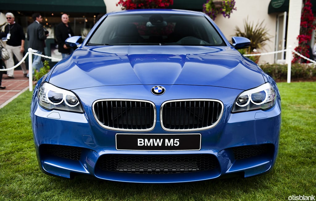 BMW M5 Allemagne AV bleu