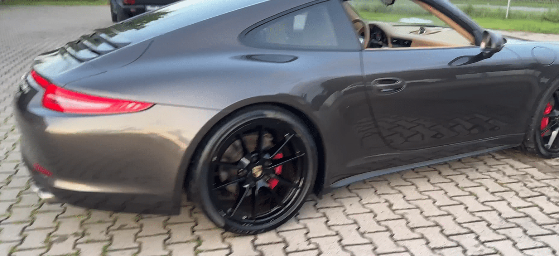 Porsche 911 type 991 phase 1 2014 Carrera 4S PDK brun métal intérieur beige