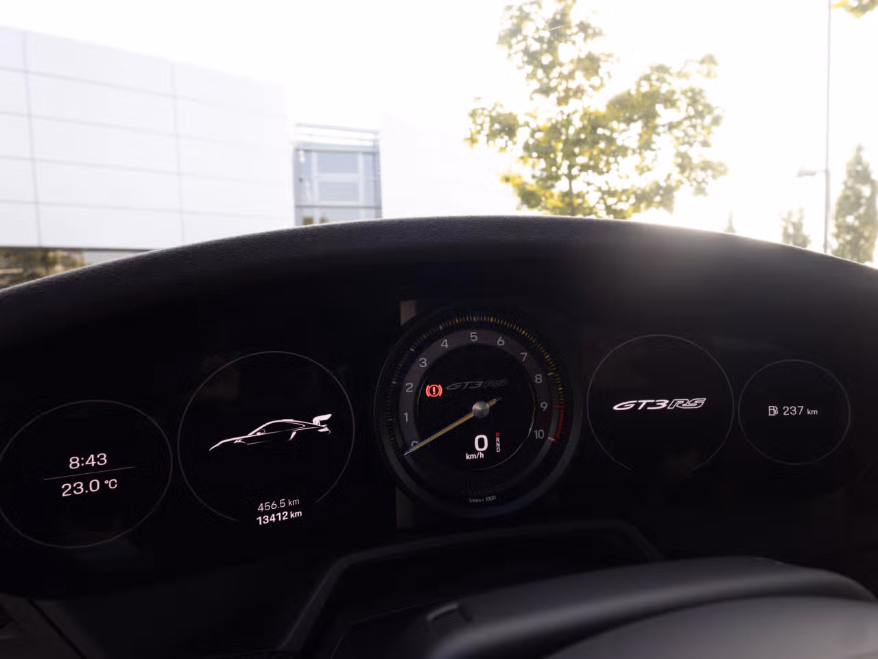 Porsche 911 992 GT3 RS Pack Weissach blanche