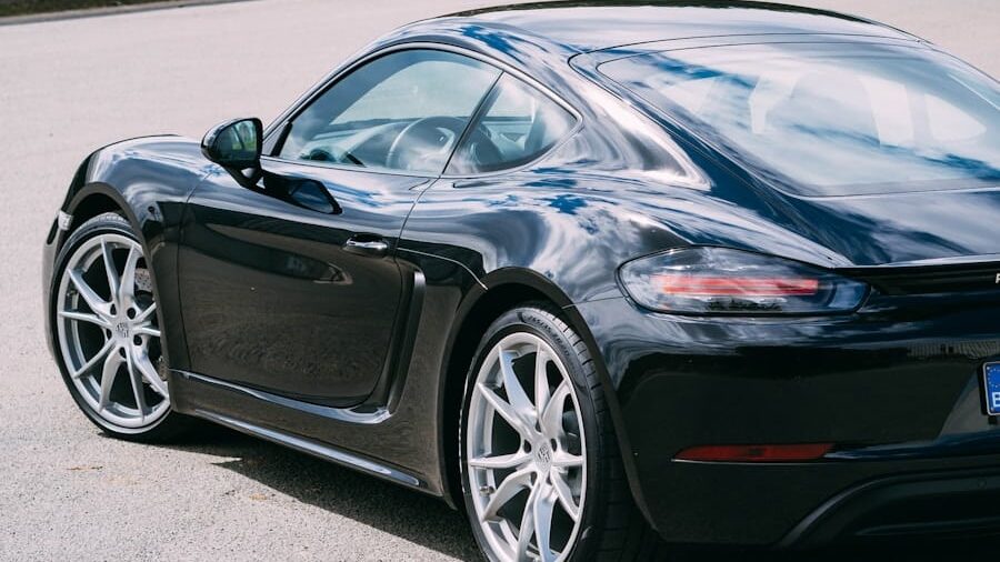 Porsche Carrera coupé sportif gamme 911 Importation Allemagne