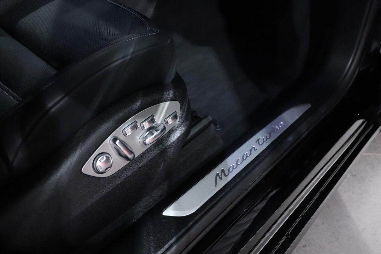 Porsche Macan Turbo phase 2 440 ch réglages sièges sport 18 positions