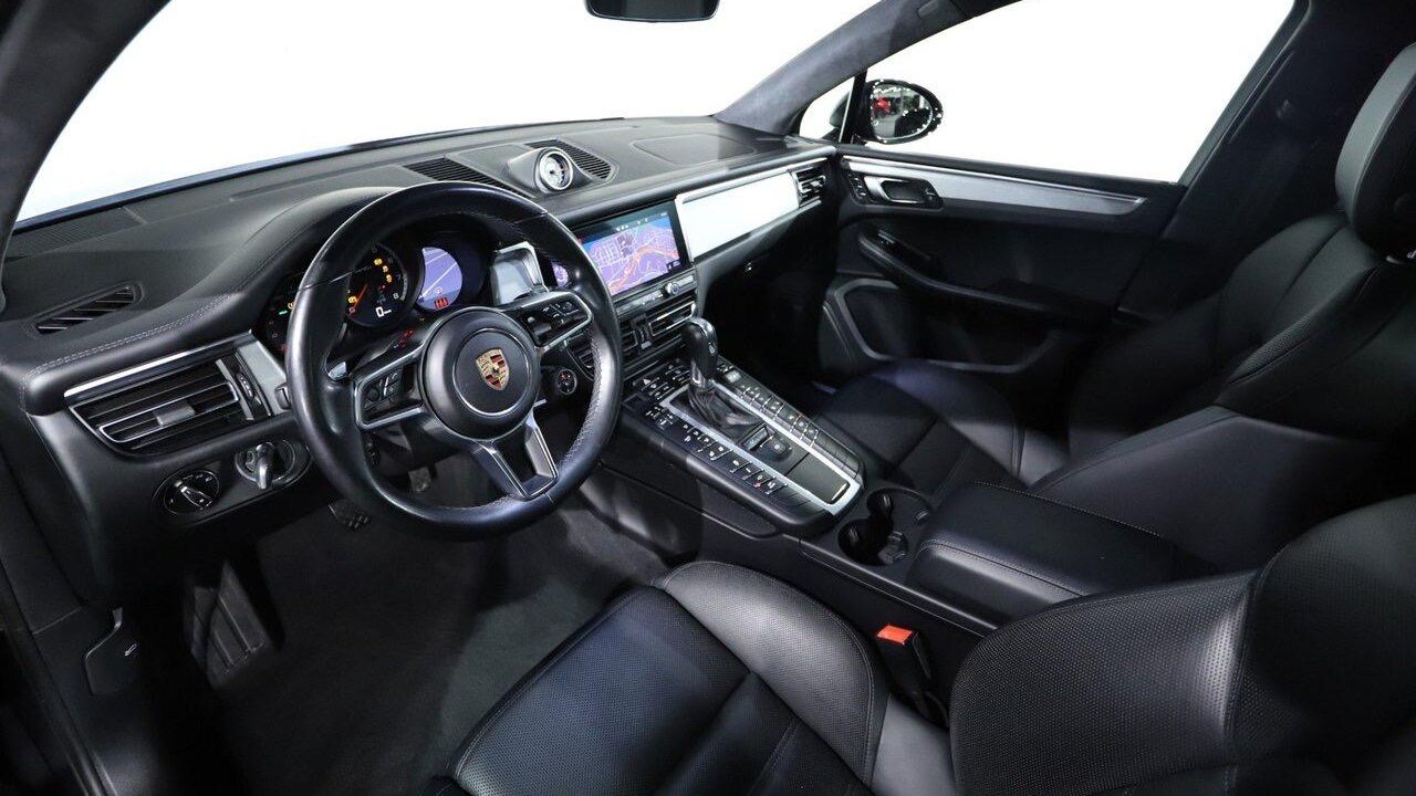 Porsche Macan Turbo phase 2 440 ch full black habitacle intérieur PCM 5