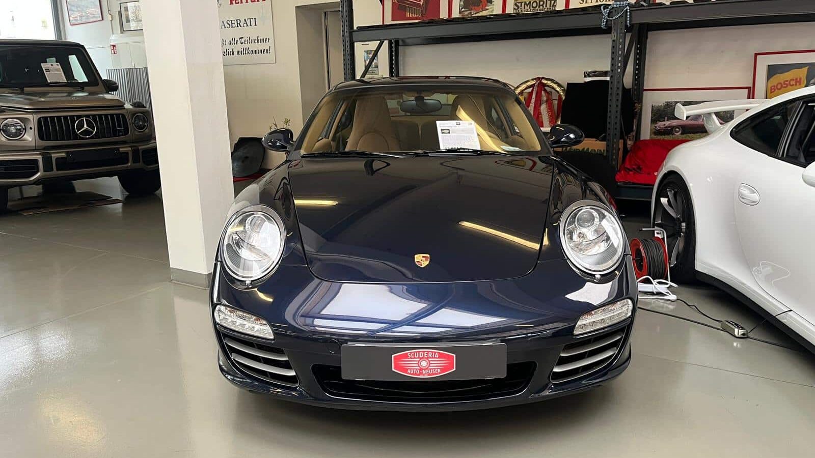 Porsche 911 type 997(2) Carrera 4 PDK bleu nuit