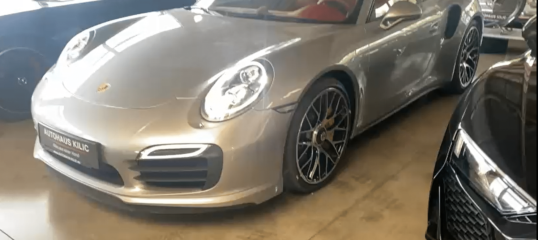 Porsche 911 type 991.1 Turbo S GT Silver intérieur cuir rouge