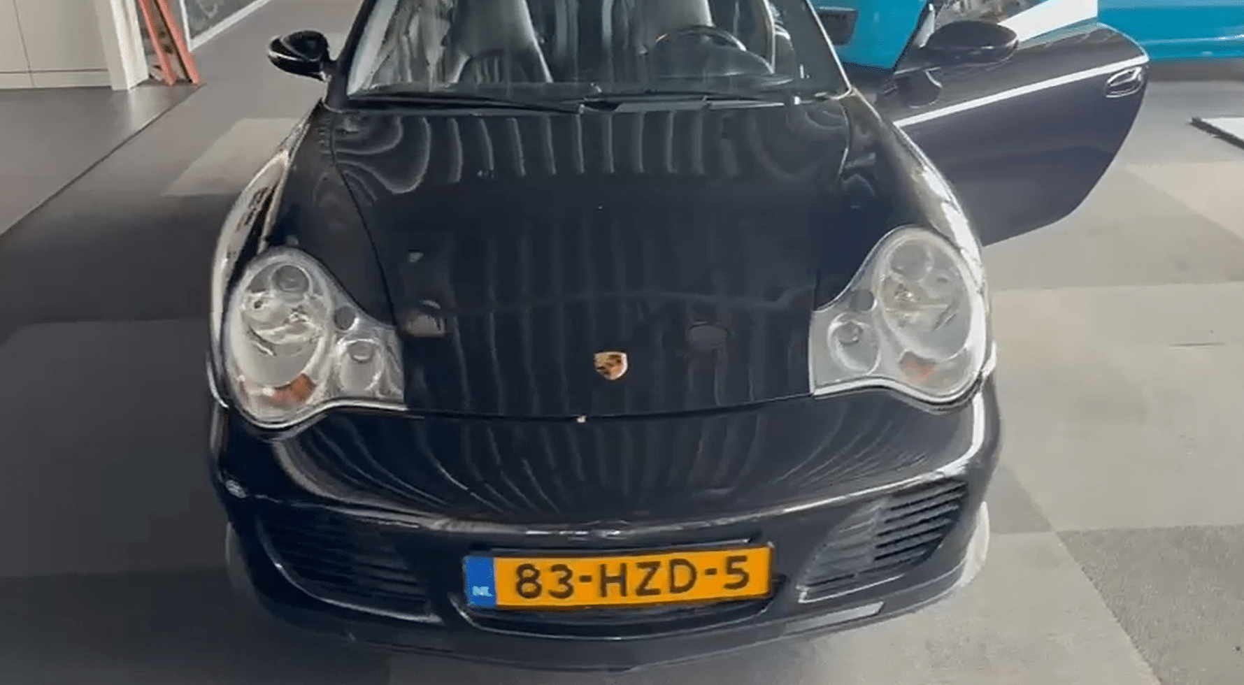 Porsche 911 996 Turbo 2001 noir intense en Import Pays-Bas