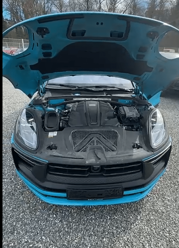 Porsche Macan GTS 2022 bleu miami moteur 2.9 V6 biturbo