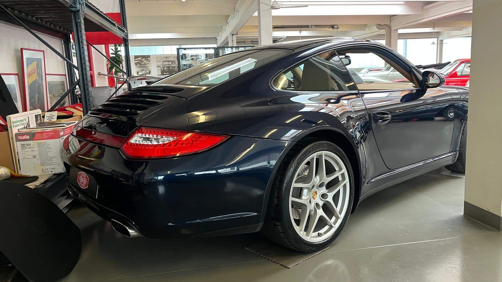 Porsche 911 type 997(2) Carrera 4 PDK jantes silver