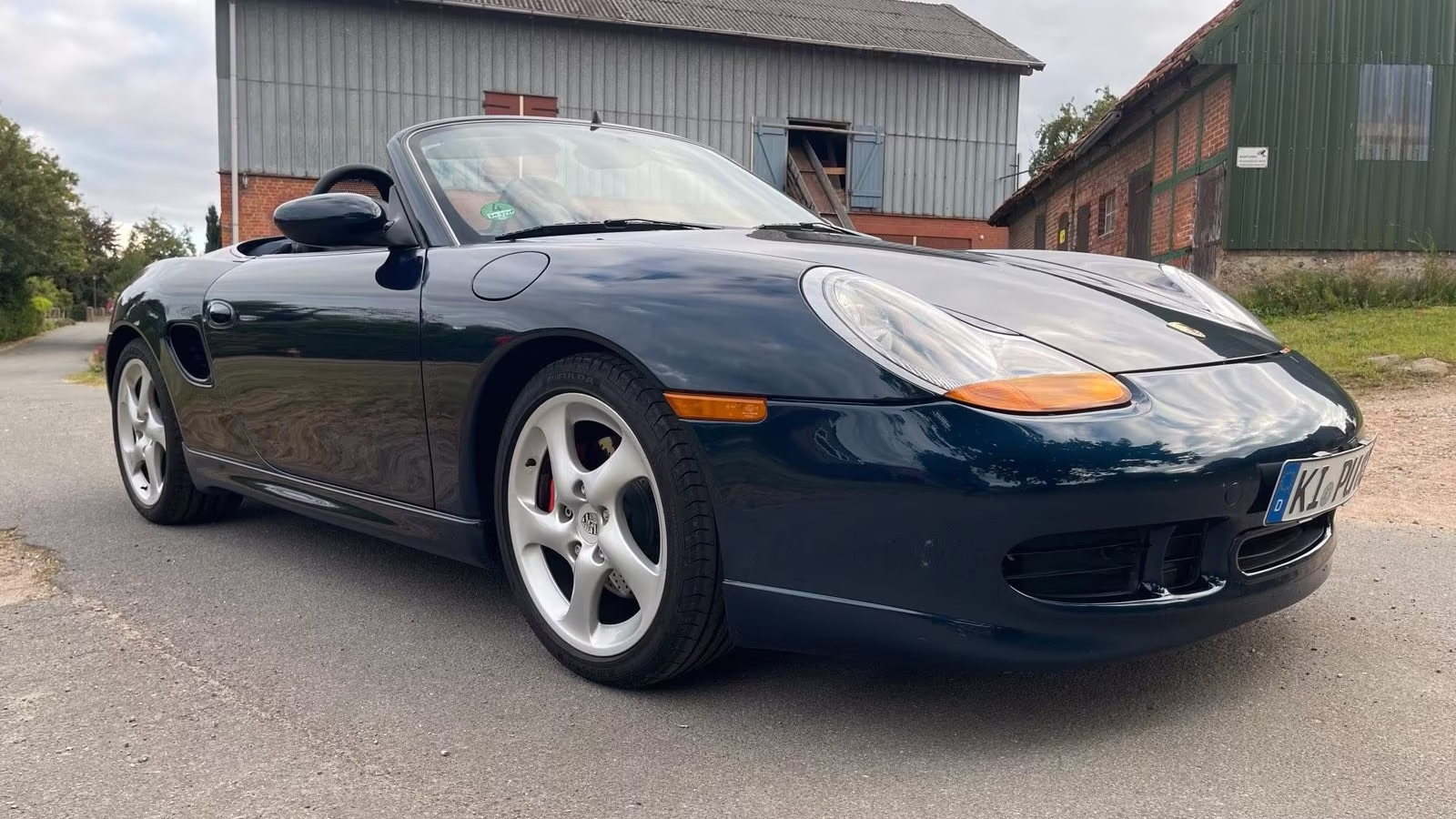 Porsche Boxster 986 bleu foncé face avant