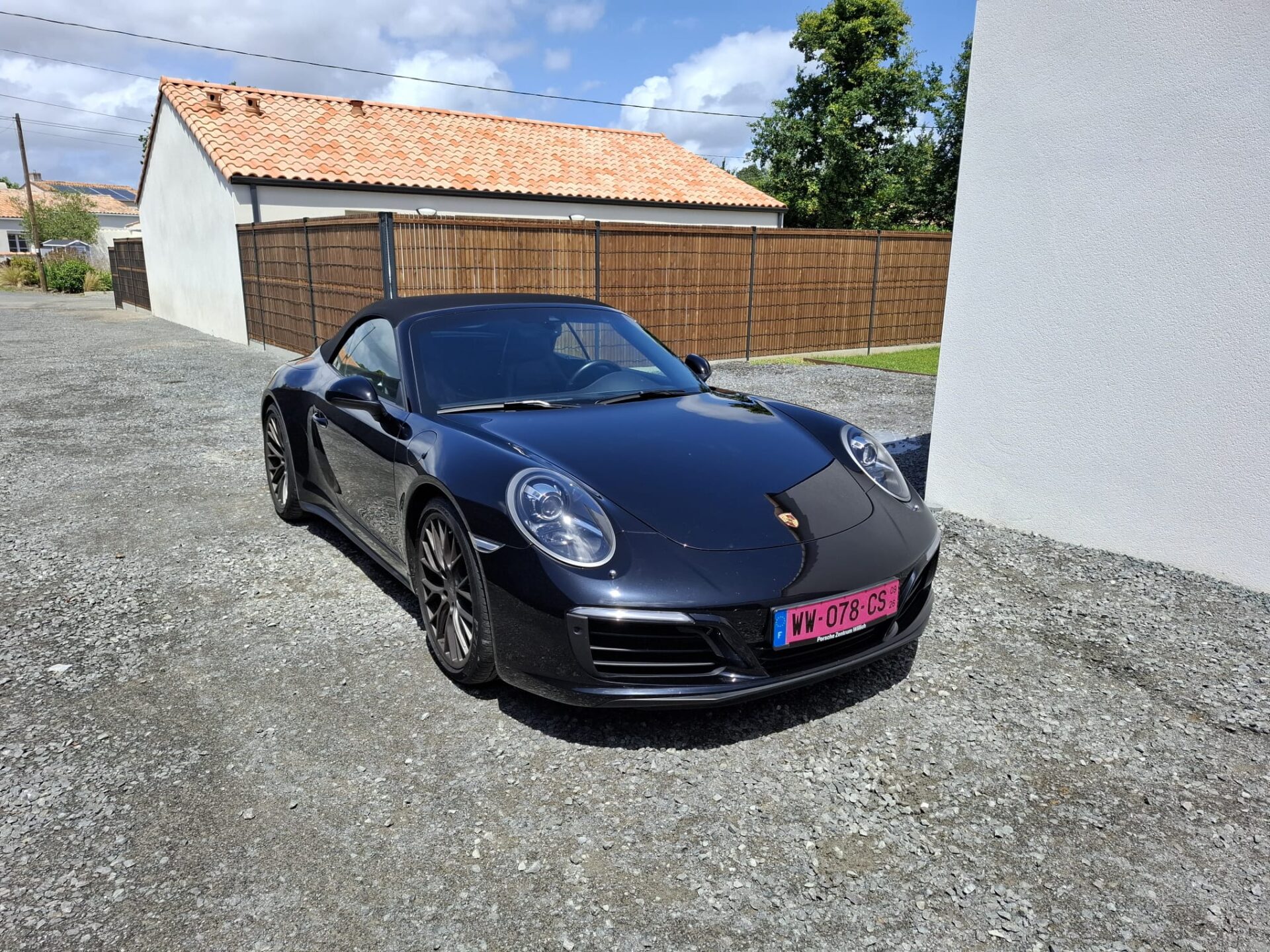 Porsche 911 type 991.2 4S Cab PDK vue avant feux PDLS