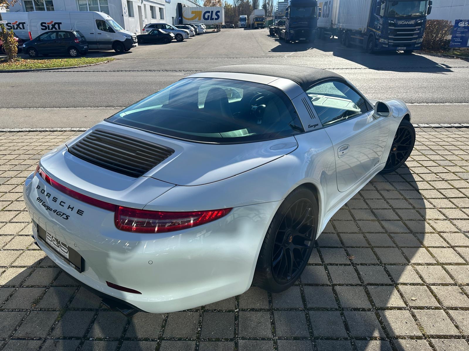 Porsche 911 991 de 2014 Targa 4GTS PDK vue arrière
