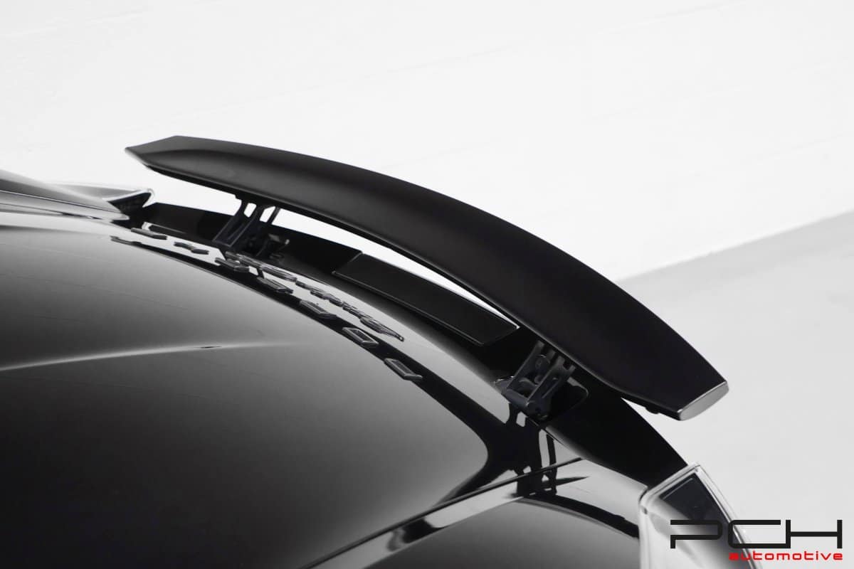Porsche Boxster 981 GTS aileron déployé