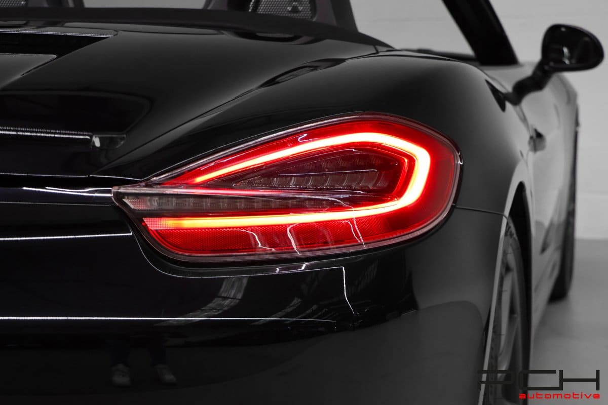 Porsche Boxster 981 GTS phares AR LEDs