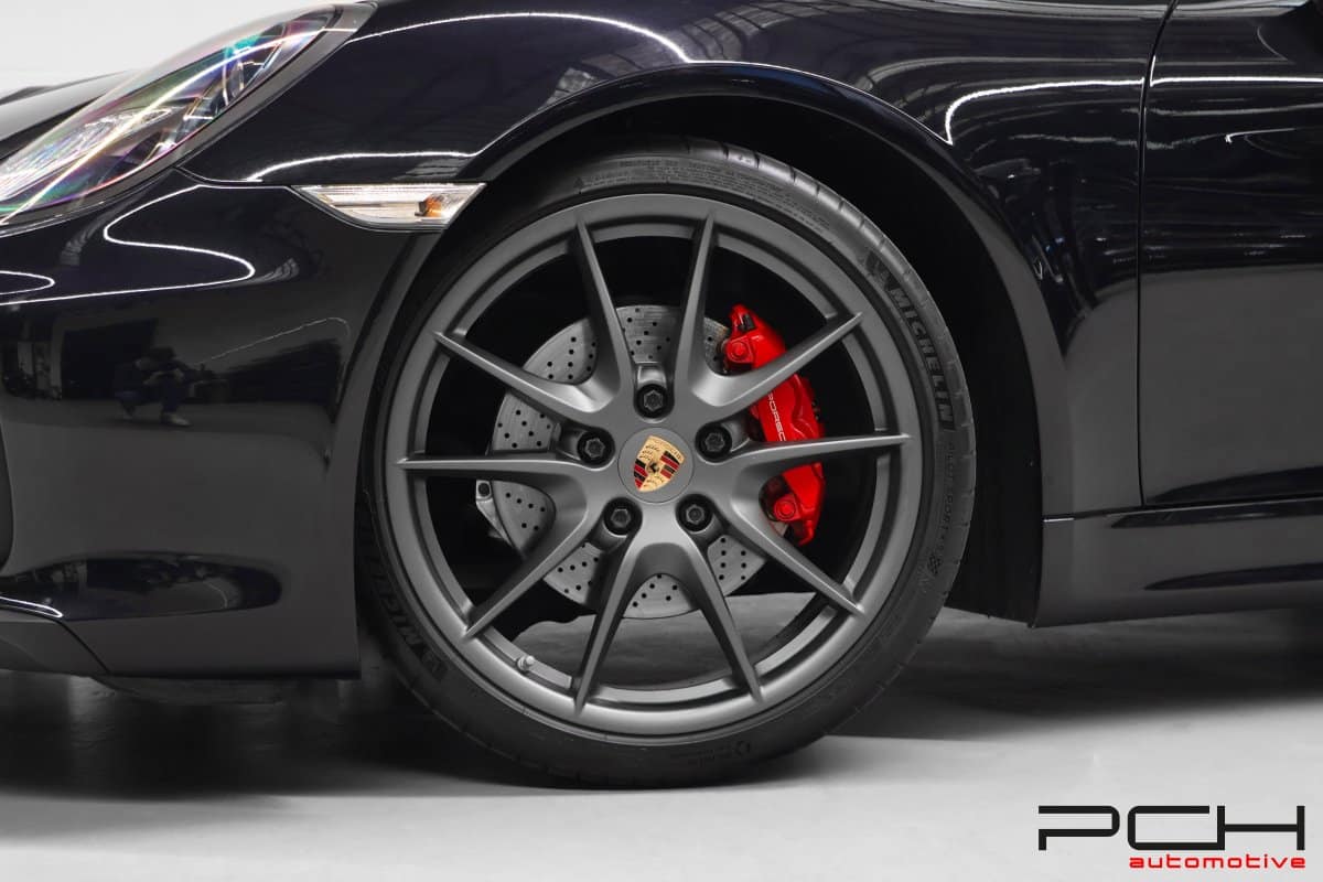 Porsche Boxster 981 GTS jantes satinées
